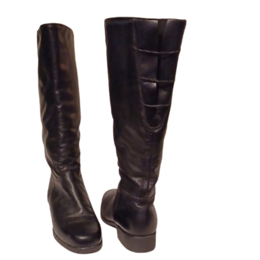 Santana Canada Pull On Knee High Fleece Lined Leather Dress Boot- Sz. 7